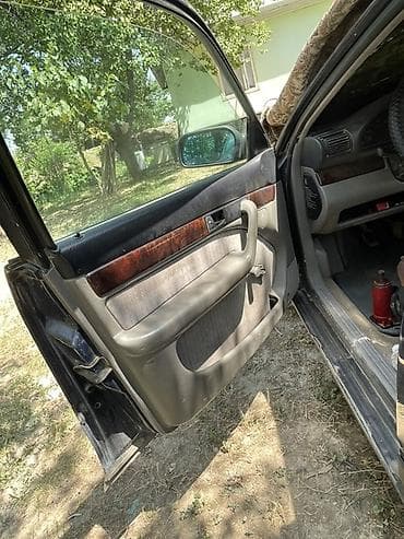 Транспорт: Audi 100: 1994 г., 2 л, Механика, Бензин, Универсал — 7