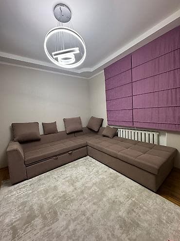 диваны столы: Продаю диван с подушками. Состояние отличное. Размер 2.75*2.75 — 2