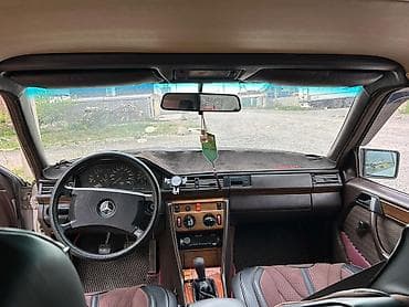 bew e34: Mercedes-Benz W124: 1990 г., Механика, Седан — 3