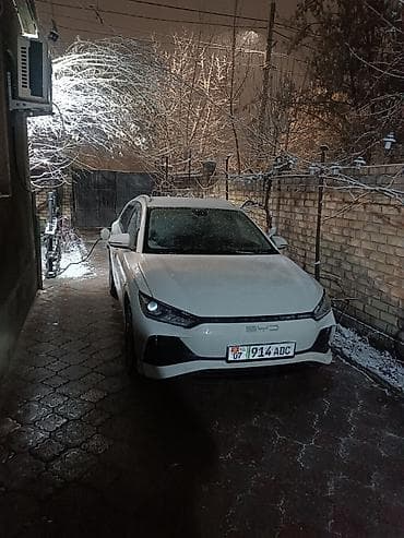 bid e5: BYD E2: 2023 г., Электромобиль, Хэтчбэк — 6