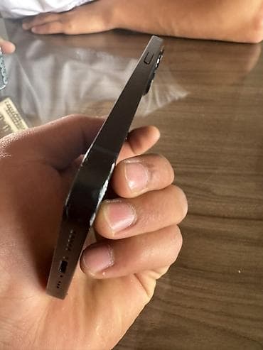 ipad м5: IPhone 13, Midnight — 5