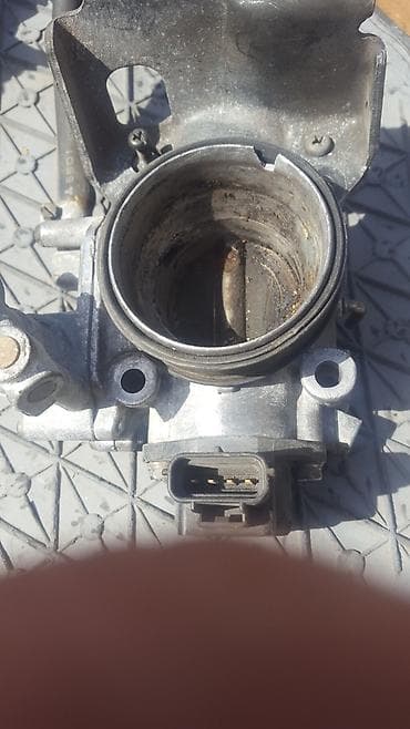 suzuki: Suzuki двигатель 1.6 дроссельная заслонка бензин — 1