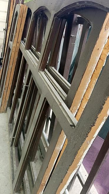 Ремонт и строительство: Двери для домов и квартир, Деревянная, Трехстворчатая, Со стеклом, цвет - Коричневый — 2