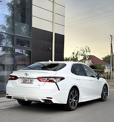 byd e9: Toyota Camry: 2020 г., 2.5 л, Автомат, Седан — 6