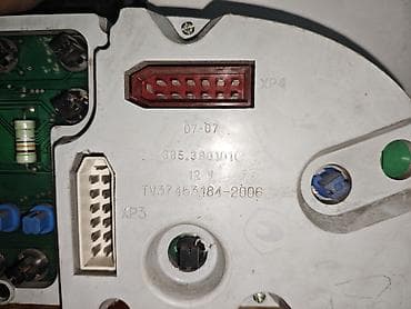 установка gps: Щиток приборов ГАЗ 2006 г., Россия — 4