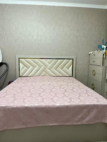 Мебель: Спальный гарнитур, Б/у, Шкаф, Комод, Односпальная кровать, Кыргызстан, ДСП, Самовывоз, цвет - Бежевый — 1