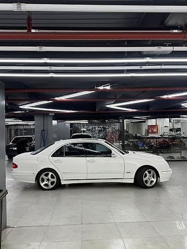 камри 1997: Mercedes-Benz E-Class: 2000 г., 3.2 л, Автомат, Бензин, Седан — 3