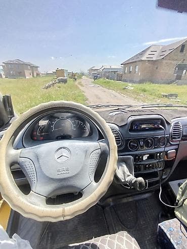 прсеп машина: Легкий грузовик, Mercedes-Benz — 4