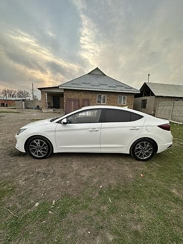 elentra: Hyundai Elantra: 2019 г., 1.6 л, Автомат, Бензин, Седан — 2