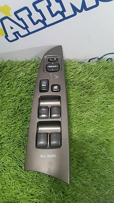 is250: Lexus Is250.2010 год, водительский блок управления стеклоподъемниками — 1