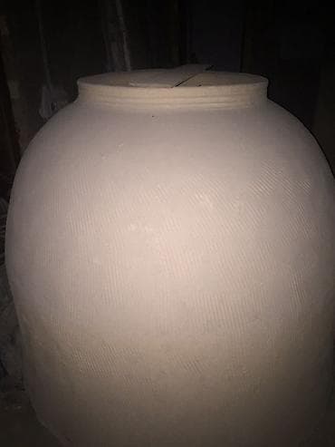 бак 200: Большие глиняные амфоры/жары для хранения и ферментации Описание: - — 3