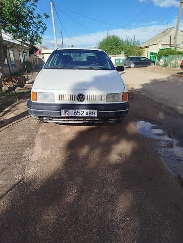 Volkswagen: Volkswagen Passat: 1992 г., 1.8 л, Механика, Бензин, Седан — 1