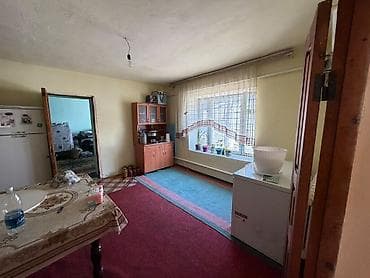кыймылсыз мүлк: Продаётся жилой дом с участком. - Планировка: прихожая/коридор — 7
