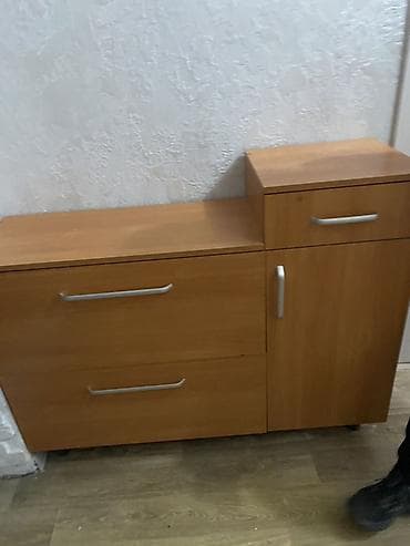 Тумба-комод из светлого дерева
Ширина 120
Длина высокая точка 85