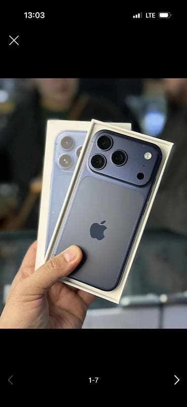 ми 10 с: IPhone 17 Pro, Б/у, 256 ГБ, Синий, Зарядное устройство, Защитное стекло, Чехол — 1