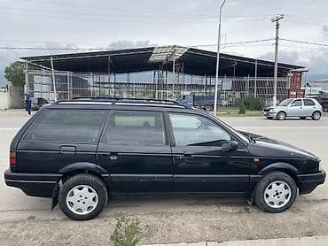 mercedes benz210: Volkswagen Passat Variant: 1993 г., 2 л, Механика, Универсал — 6