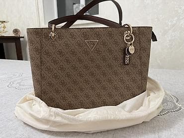 брендовые кошельки: Сумка Guess (женская, шопер/тоут) - Модель: тоут с фирменным — 1