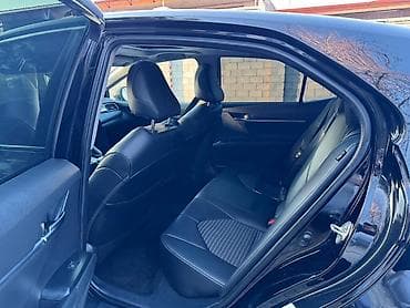 детейлинг: Toyota Camry: 2019 г., Седан — 7