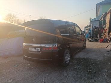 210 e55: Honda Stepwgn: 2008 г., 0.2 л, Автомат, Газ, Минивэн — 6