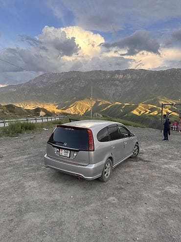 1: Honda Stream: 2004 г., 1.7 л, Автомат, Бензин, Минивэн — 8