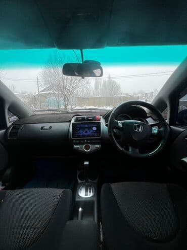ру: Honda Fit: 2003 г., 1.5 л, Вариатор, Бензин, Хэтчбэк — 5