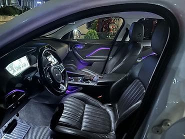 Продажа авто: Jaguar F-Pace: 2018 г., 2 л, Автомат, Дизель, Кроссовер — 5