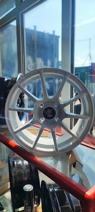 Литые Диски R 15 Vossen, отверстий - 4