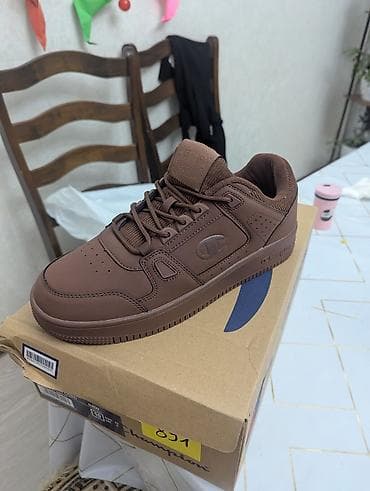 обувь из америки: Мужские кроссовки, 41, 43, Champion, Новый, цвет - Коричневый, Самовывоз — 1