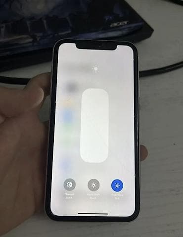 pocco x5: IPhone Xr, Б/у, 128 ГБ, Белый, Зарядное устройство, Чехол, Кабель, 76 % — 5