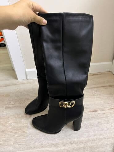 Новые деми сапоги,. Италия кожа., размер 39, размер не подошел.