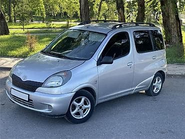 coroll: Toyota Yaris Verso: 2001 г., 1.3 л, Механика, Бензин, Минивэн — 2