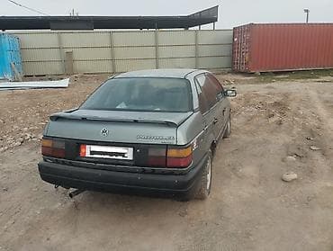 паасаат б3: Volkswagen Passat: 1988 г., 1.8 л, Ручные, Бензин, Седан — 4