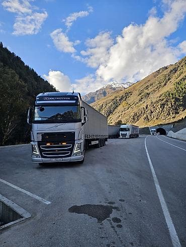 шторка 210: Тягач, Volvo, 2016 г., Тентованный — 1