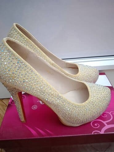 Женские вечерние туфли. Одевала 1 раз в очень хорошем состоянии