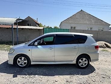 ли 9 авто: Toyota Ipsum: 2003 г., 2.4 л, Автомат, Газ, Минивэн — 4