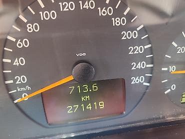 Mercedes-Benz E-Class: 2001 г., 3.2 л, Автомат, Седан — 5