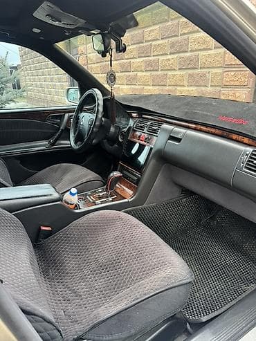 авто тряпка: Mercedes-Benz E-Class: 2000 г., 3.2 л, Автомат, Бензин, Седан — 5