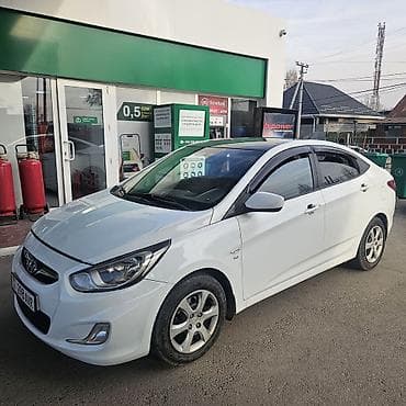 Hyundai Accent: 2013 г., 1.6 л, Автомат, Бензин, Седан