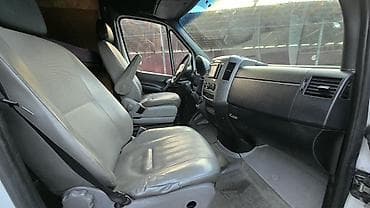 матор спринтер: Кабина Mercedes-Benz — 1