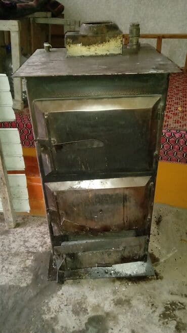 Продам котел в хорошем состоянии добротный из толстого метала ( 4ка)