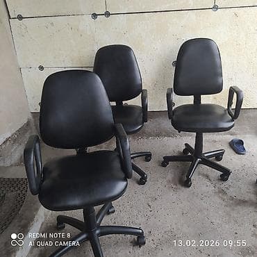 computer table: Кресло офисное — 7