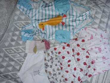 деские вещи: Детские вещи и обувь б/у на девочку 2-3 года все отдам за 2700 т. сом — 2