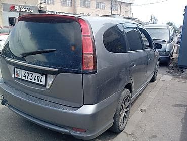 Honda Stream: 2004 г. — 5