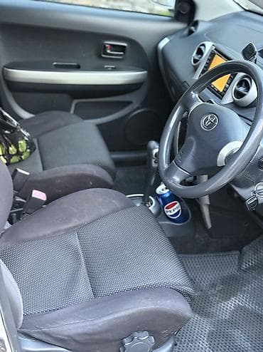 Toyota: Toyota Ist: 2004 г., 1.3 л, Автомат, Бензин, Хэтчбэк — 5