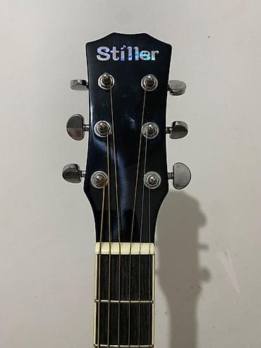 Аккордеоны: Гитара почти новое не сильно ползовалось еще маааленькие царапинки — 4