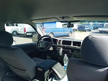 бамперы на хонда фит: Toyota Hiace: 2008 г., 2.7 л, Механика, Газ, Фургон — 8