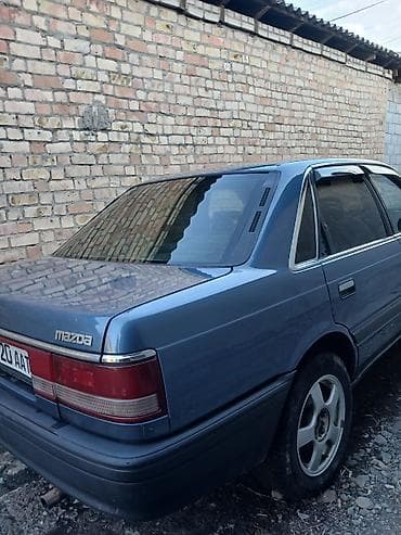 audi а4: Mazda 626: 1990 г., Седан — 3