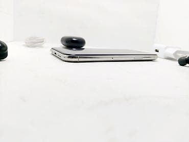 apple 12: IPhone 11 Pro, Б/у, 64 ГБ, Серебристый, Зарядное устройство, 100 % — 10