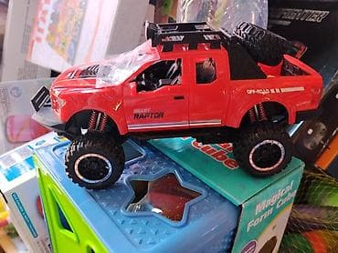 Игрушки: Игрушечный внедорожник Beast Raptor - Яркий красный пикап с надписями — 1