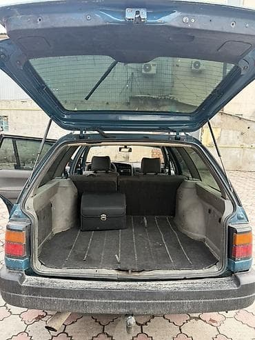 Volkswagen: Volkswagen Passat Variant: 1993 г., 1.8 л, Механика, Бензин, Универсал — 10